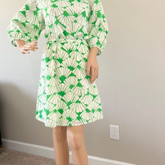 Tie-back Dress - Picture 2 of 4